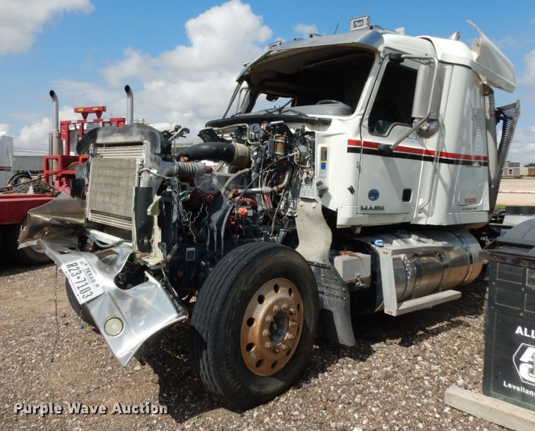 image for item DM6279 2015 Mack CHU613  semi truck
