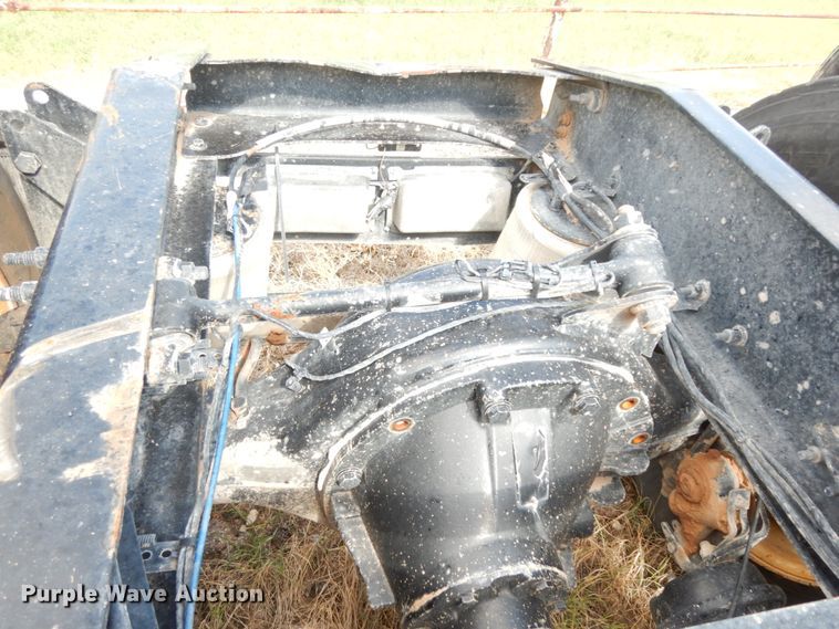 image for item DM6279 2015 Mack CHU613  semi truck