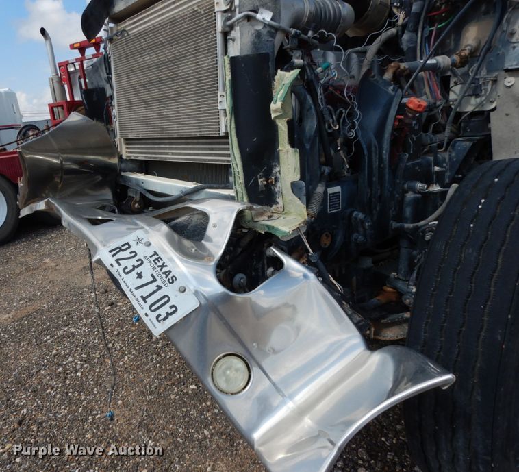 image for item DM6279 2015 Mack CHU613  semi truck