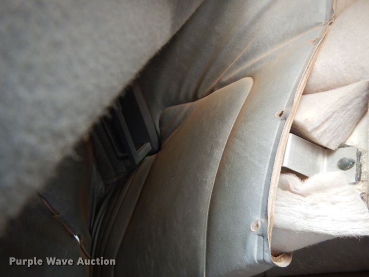 image for item DM6279 2015 Mack CHU613  semi truck