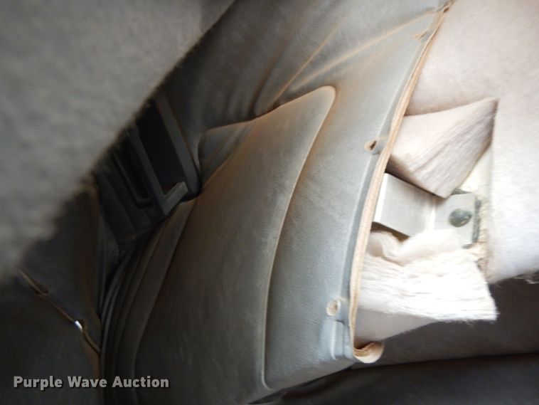 image for item DM6279 2015 Mack CHU613  semi truck