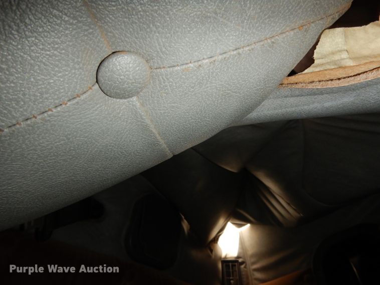 image for item DM6279 2015 Mack CHU613  semi truck