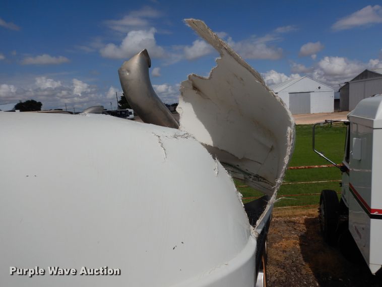 image for item DM6279 2015 Mack CHU613  semi truck