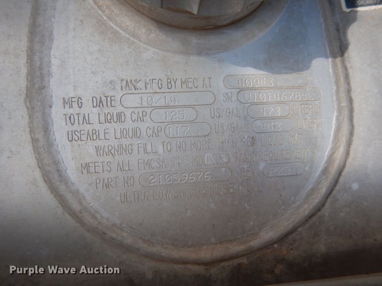 image for item DM6279 2015 Mack CHU613  semi truck