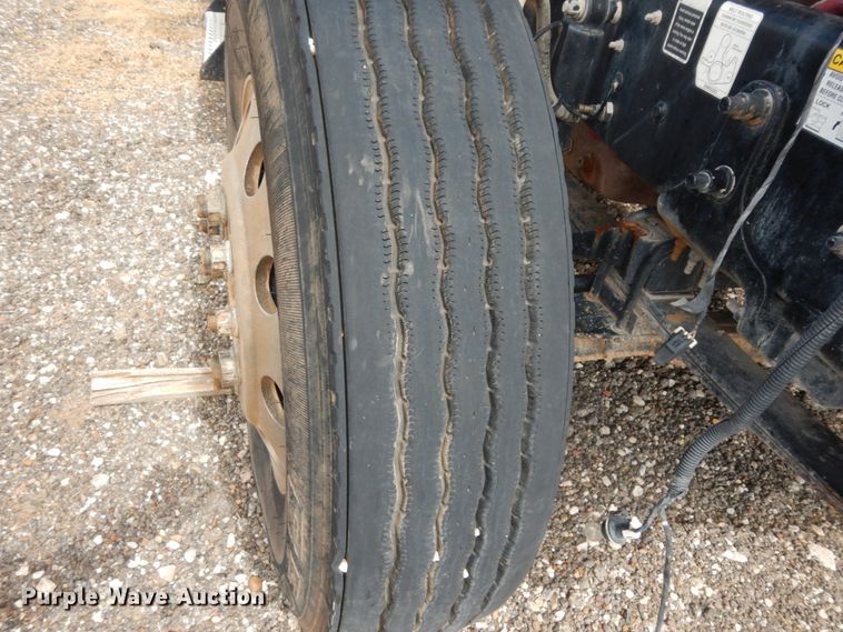 image for item DM6279 2015 Mack CHU613  semi truck