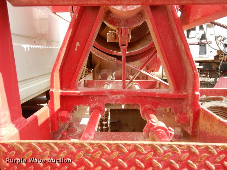 image for item DM6282 2007 Mack CHN613  semi truck