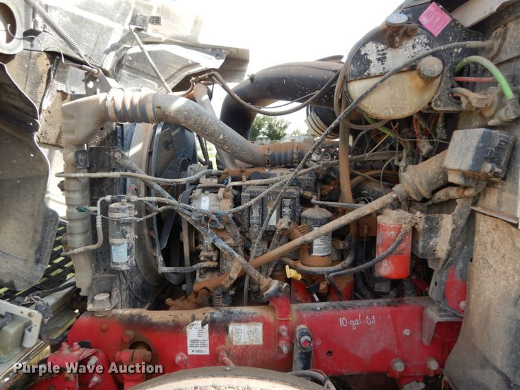 image for item DM6282 2007 Mack CHN613  semi truck