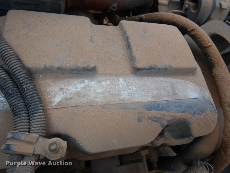 image for item DM6282 2007 Mack CHN613  semi truck