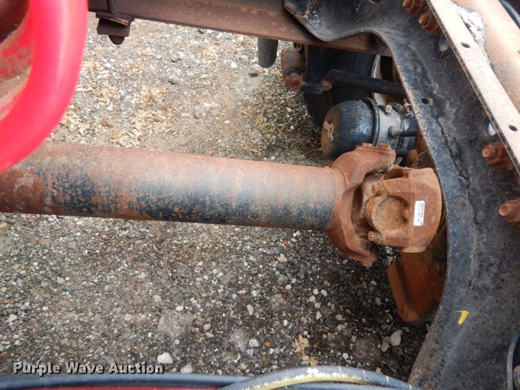 image for item DM6283 1996 International 8200  semi truck