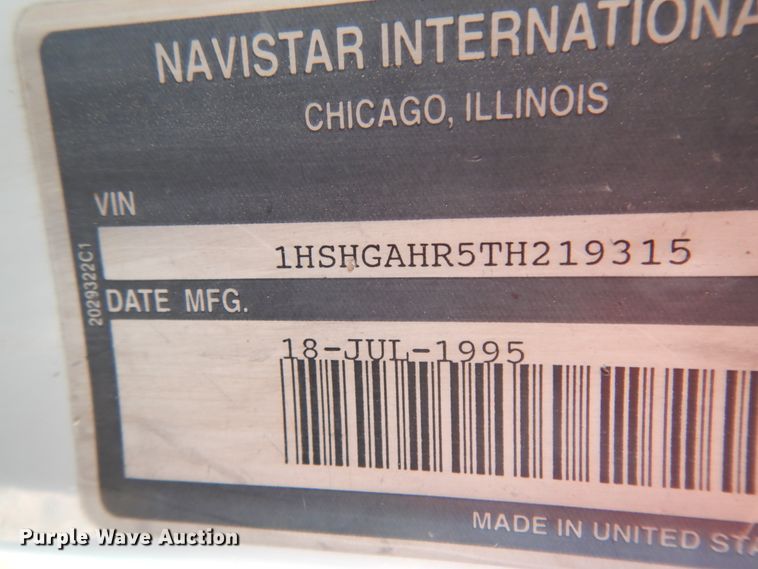 image for item DM6283 1996 International 8200  semi truck