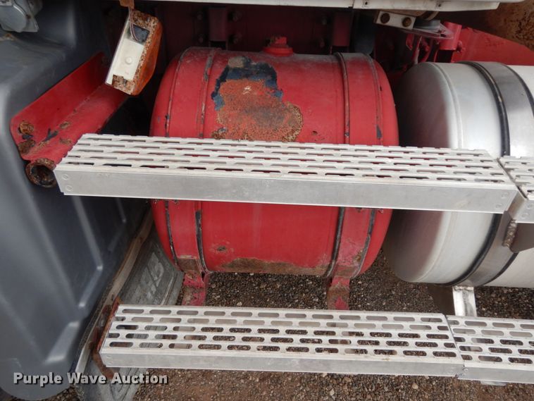 image for item DM6284 2007 Mack CT713  semi truck