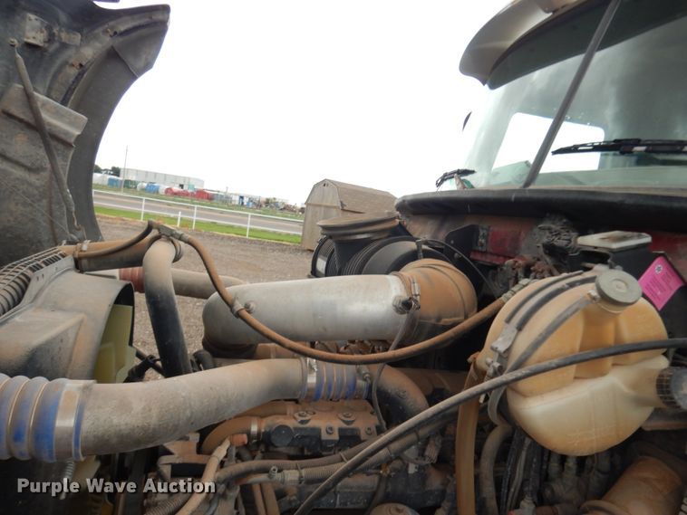 image for item DM6284 2007 Mack CT713  semi truck