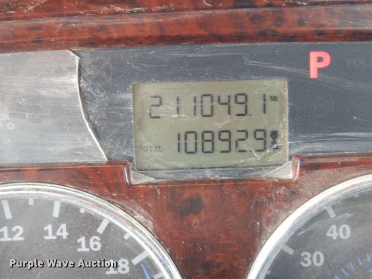 image for item DM6284 2007 Mack CT713  semi truck