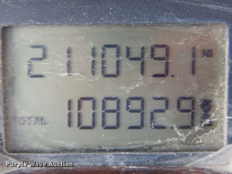 image for item DM6284 2007 Mack CT713  semi truck