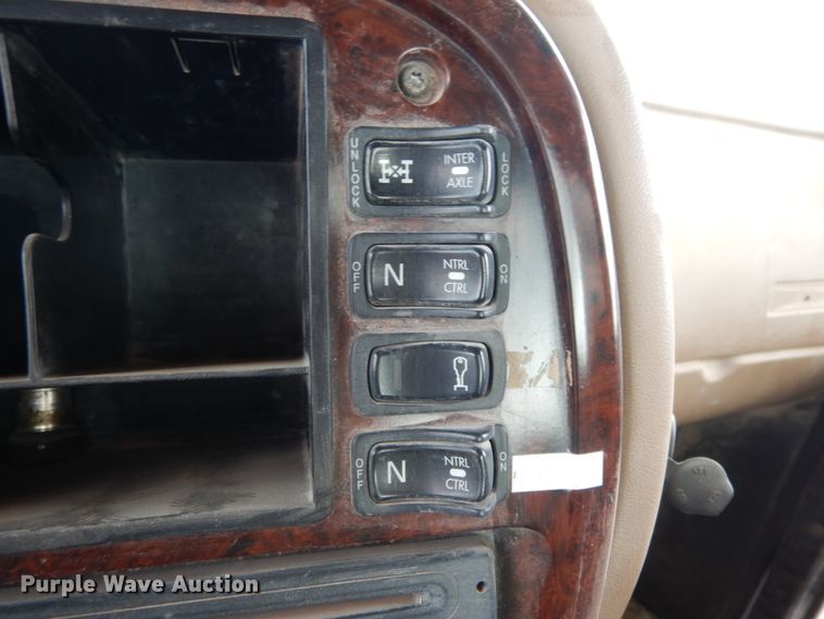 image for item DM6284 2007 Mack CT713  semi truck