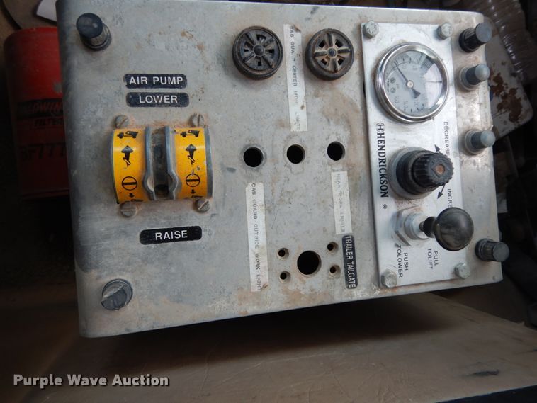 image for item DM6284 2007 Mack CT713  semi truck