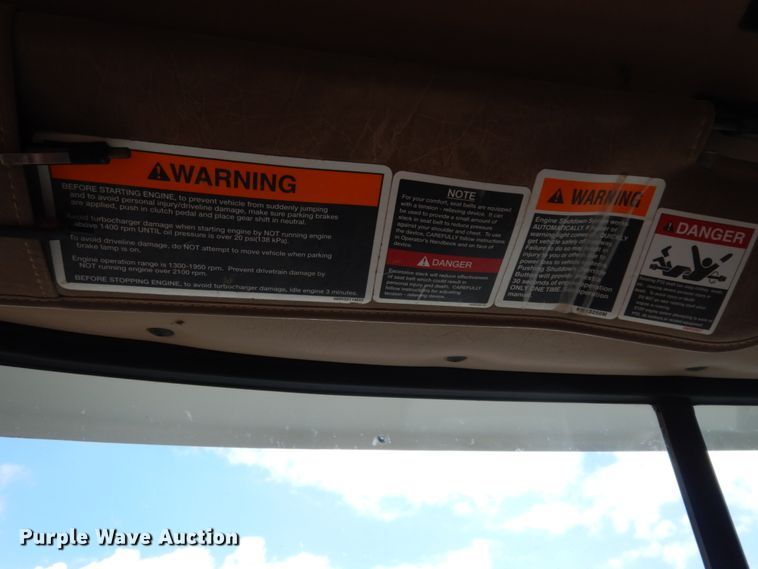 image for item DM6284 2007 Mack CT713  semi truck