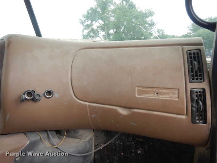 image for item DM6284 2007 Mack CT713  semi truck