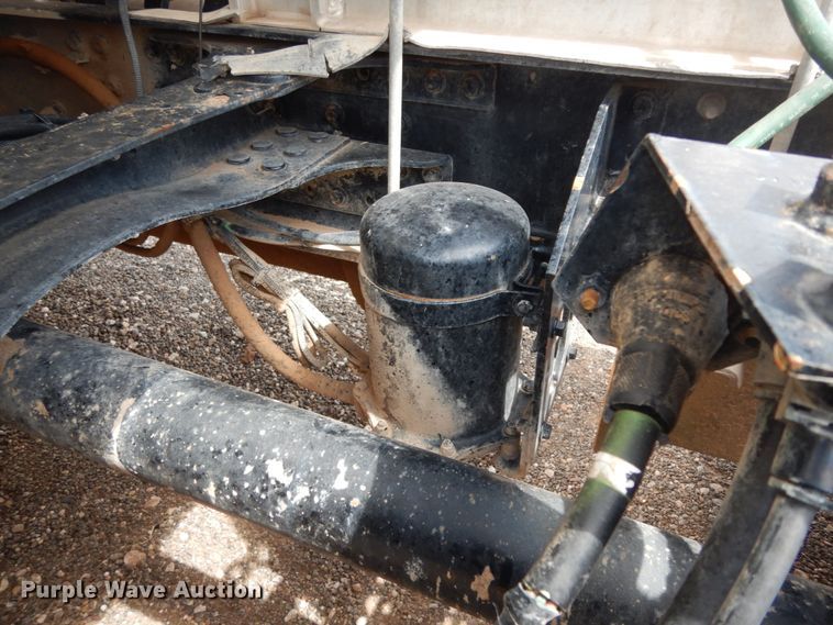 image for item DM6286 2007 Mack CHN613  semi truck