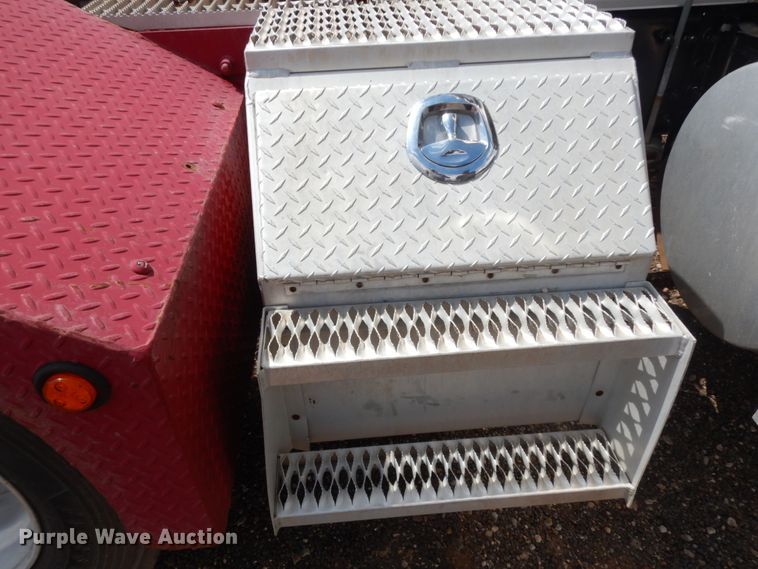 image for item DM6286 2007 Mack CHN613  semi truck