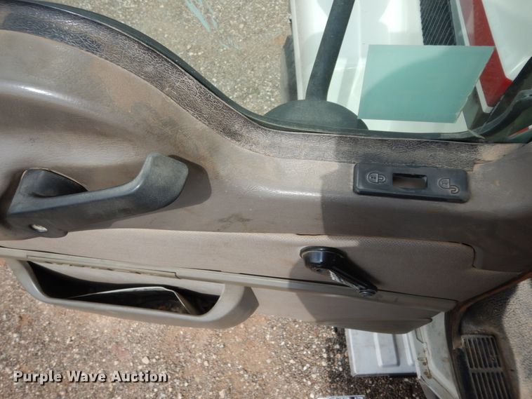 image for item DM6286 2007 Mack CHN613  semi truck