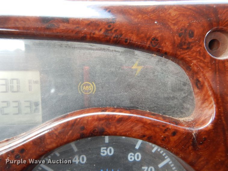 image for item DM6286 2007 Mack CHN613  semi truck