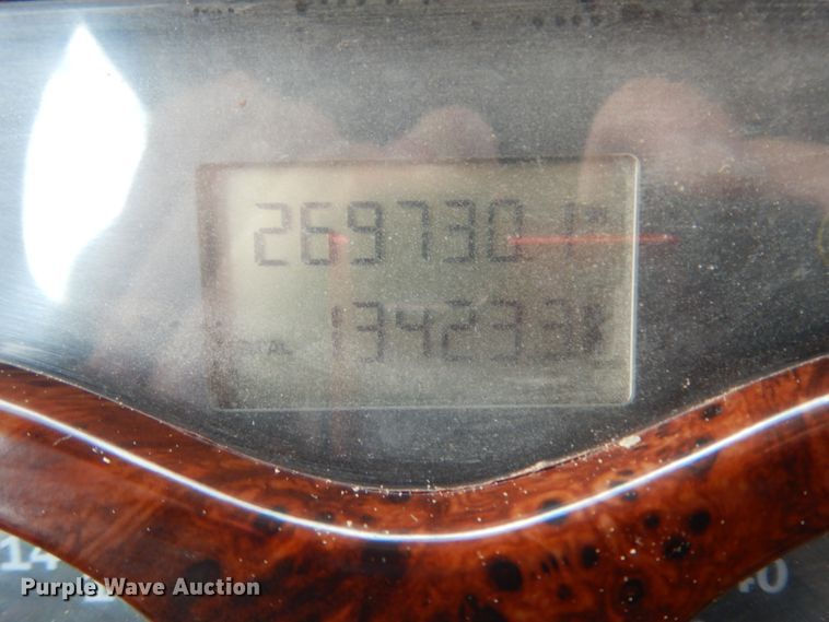 image for item DM6286 2007 Mack CHN613  semi truck