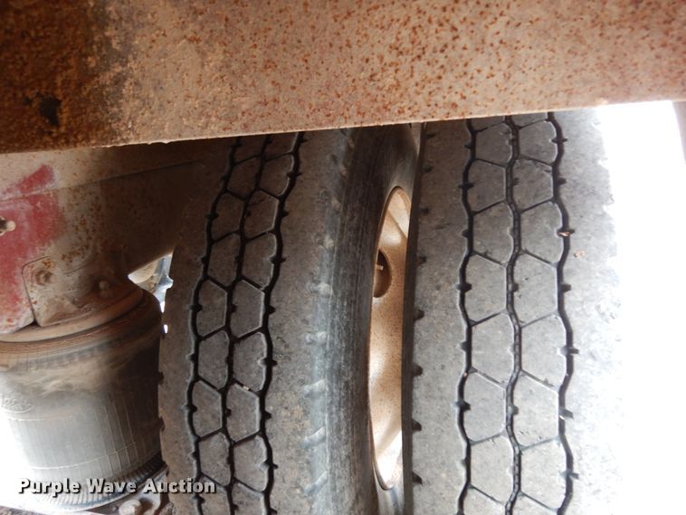 image for item DM6286 2007 Mack CHN613  semi truck