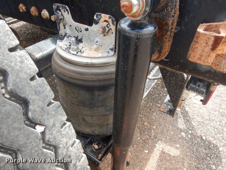 image for item DM6287 2012 Mack CHU613  semi truck