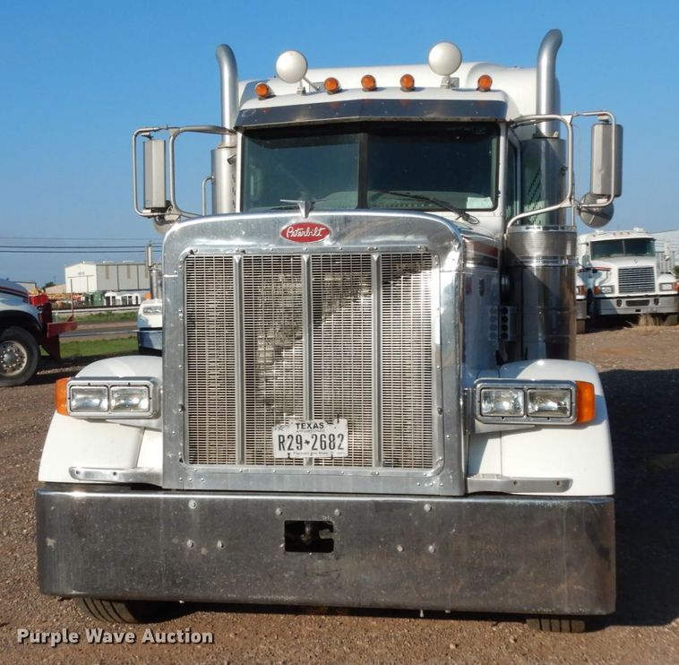 image for item DM6289 2006 Peterbilt 379  semi truck