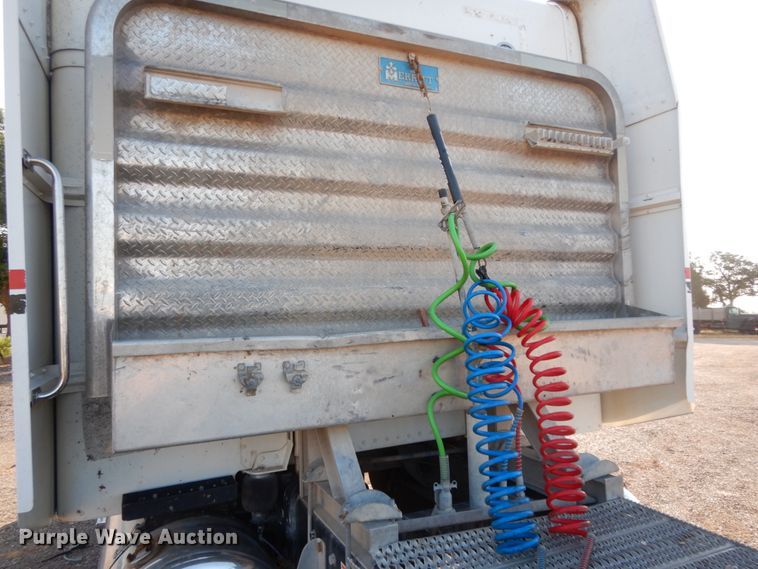 image for item DM6289 2006 Peterbilt 379  semi truck