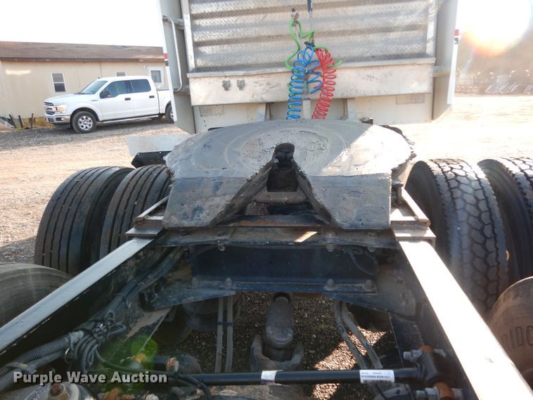 image for item DM6289 2006 Peterbilt 379  semi truck