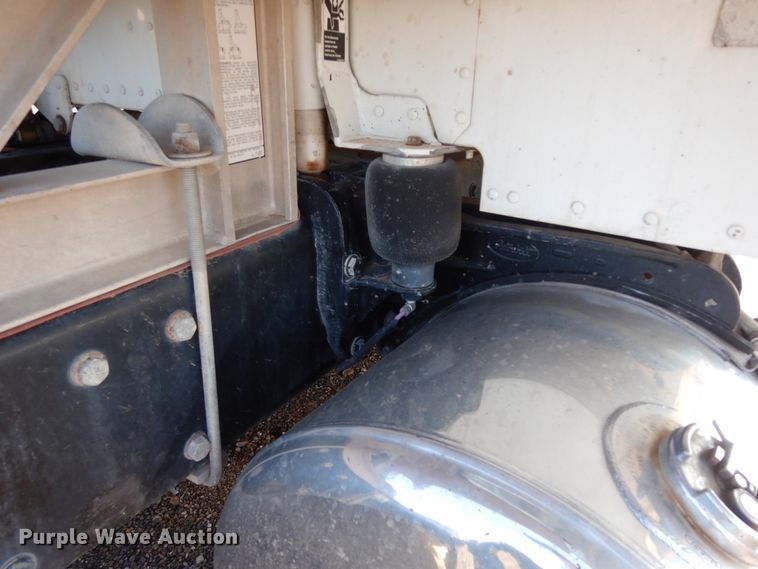 image for item DM6289 2006 Peterbilt 379  semi truck