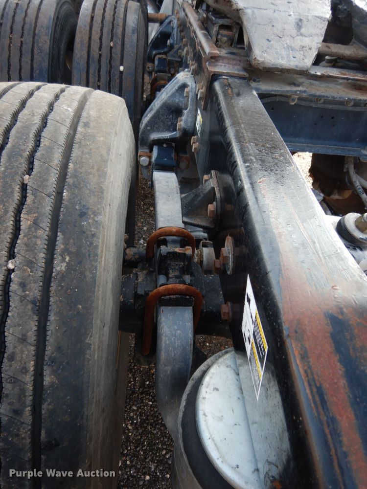 image for item DM6289 2006 Peterbilt 379  semi truck