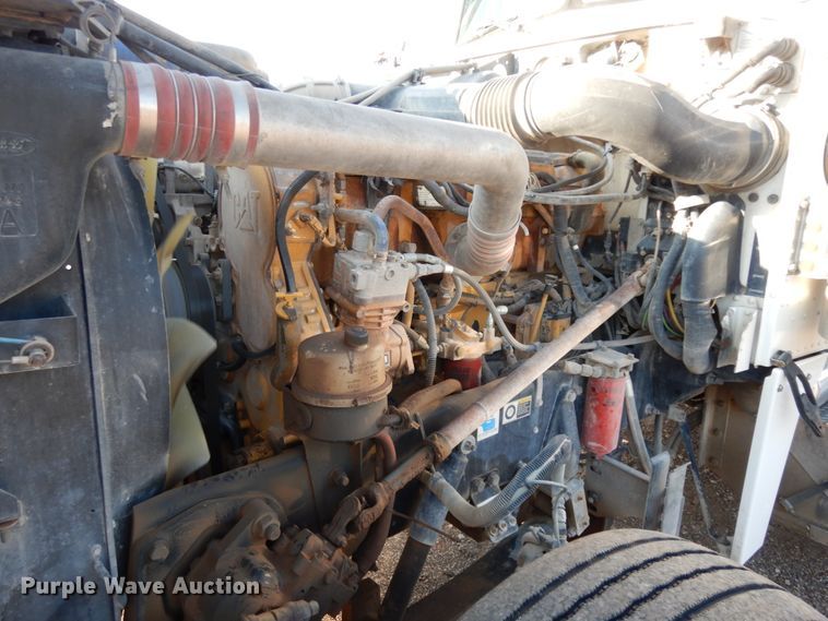 image for item DM6289 2006 Peterbilt 379  semi truck