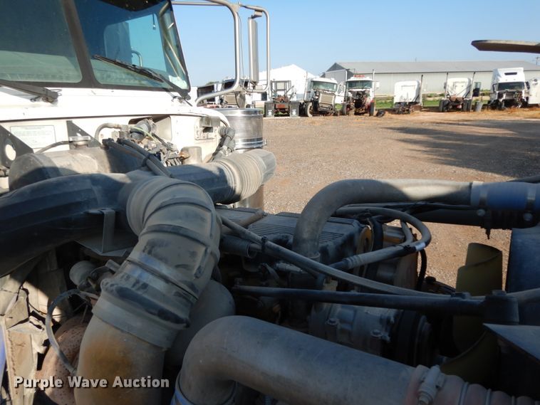 image for item DM6289 2006 Peterbilt 379  semi truck