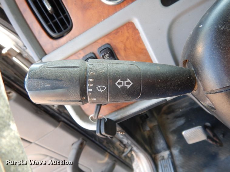 image for item DM6289 2006 Peterbilt 379  semi truck