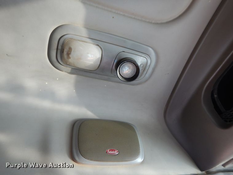 image for item DM6289 2006 Peterbilt 379  semi truck