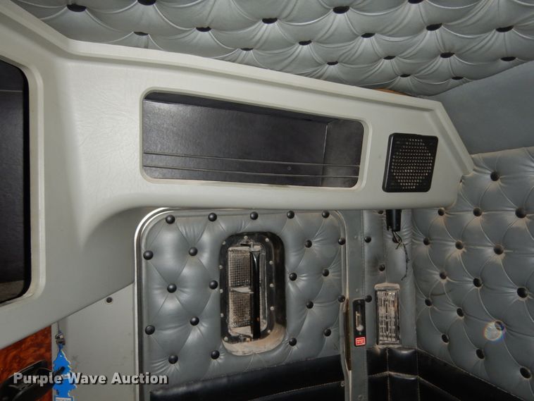 image for item DM6289 2006 Peterbilt 379  semi truck