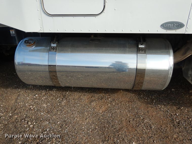 image for item DM6289 2006 Peterbilt 379  semi truck