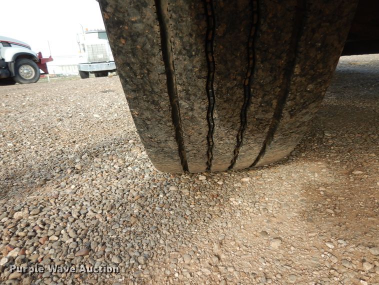 image for item DM6289 2006 Peterbilt 379  semi truck