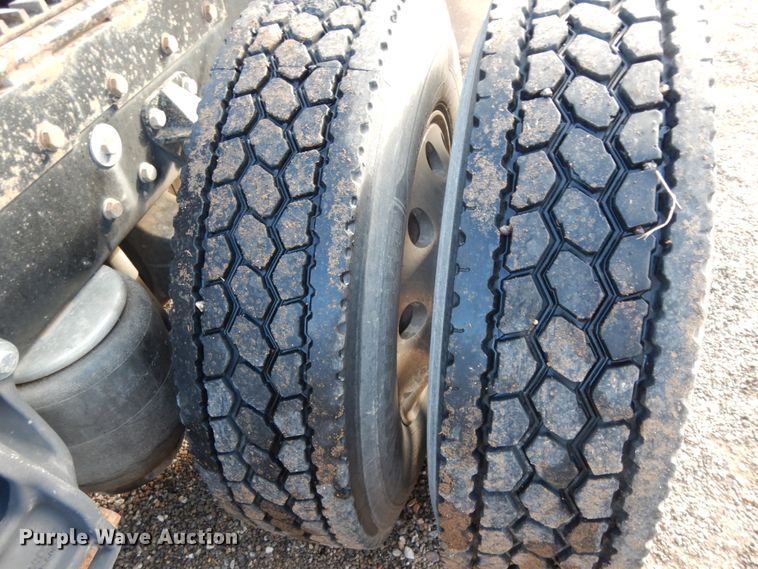 image for item DM6289 2006 Peterbilt 379  semi truck