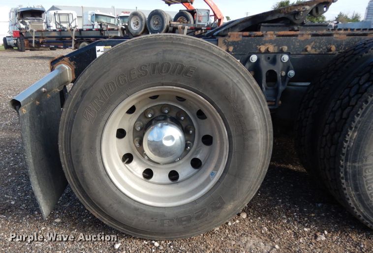 image for item DM6289 2006 Peterbilt 379  semi truck