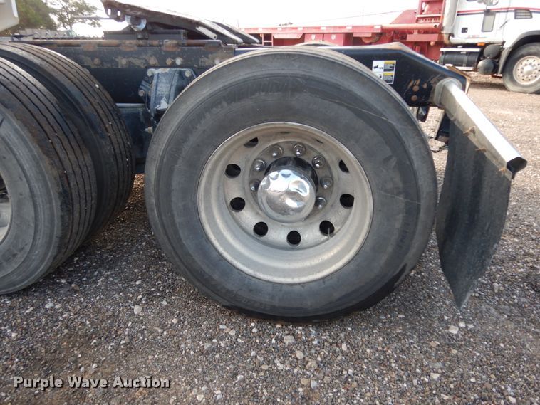 image for item DM6289 2006 Peterbilt 379  semi truck