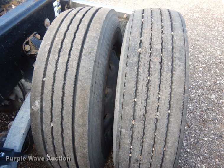 image for item DM6289 2006 Peterbilt 379  semi truck