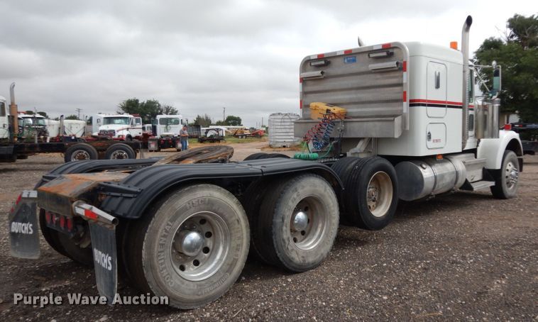 image for item DM6290 2000 Kenworth W900  semi truck