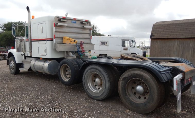 image for item DM6290 2000 Kenworth W900  semi truck