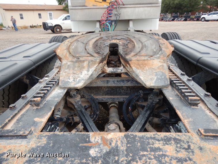 image for item DM6290 2000 Kenworth W900  semi truck