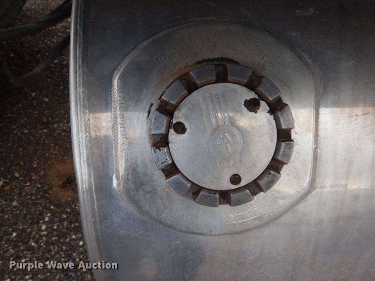 image for item DM6290 2000 Kenworth W900  semi truck