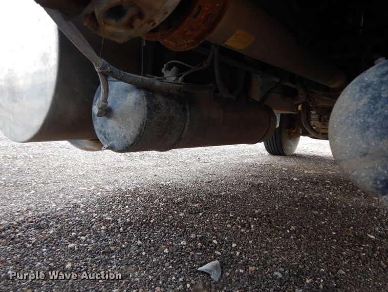 image for item DM6290 2000 Kenworth W900  semi truck